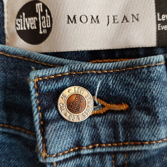 Levi's Silver Tab High Rise Mom Jean Size 28 - Picture 7 of 10